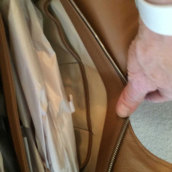 SAS hobo bag. New with tags - Picture 5 of 5